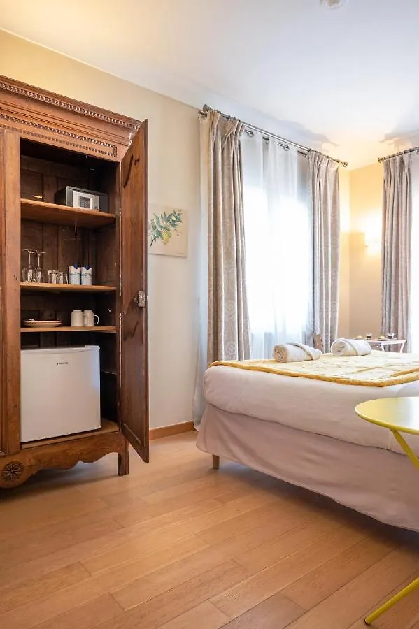 Bed and Breakfast La Fabrique à Poupées à Menton 0*,  France