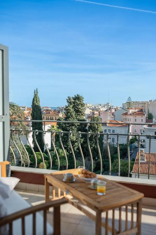 La Fabrique à Poupées Acomodação com café da manhã Menton 0*,  França